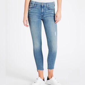 MOTHER THE LOOKER STEP ANKLE FRAY JEAN